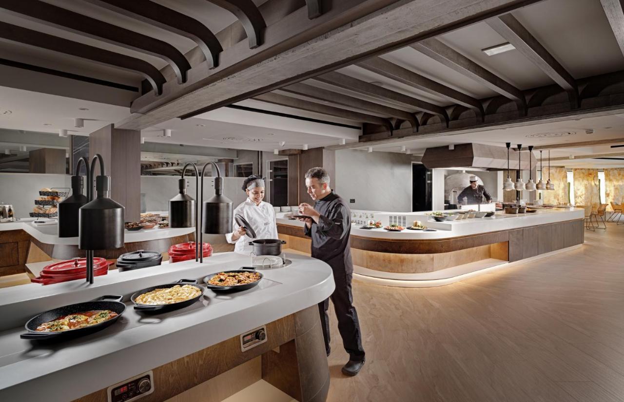 Nautilux Rethymno By Mage Hotels Bagian luar foto The kitchen at the new terminal